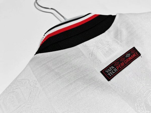 1998-99 Manchester United Away Retro Jersey - Image 3