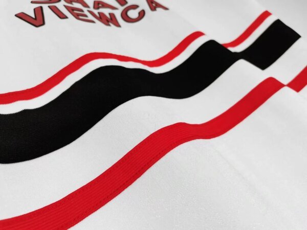 1998-99 Manchester United Away Retro Jersey - Image 5