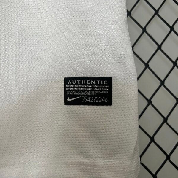 Retro 11-12 Santos Home Kids Kit - Image 3