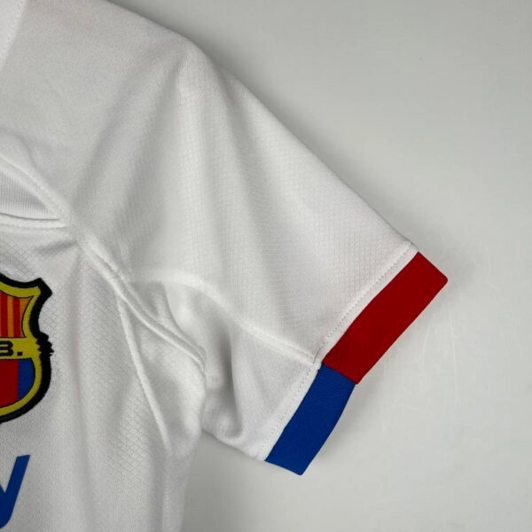 23-24 Barcelona Away Kid Kit - Image 2