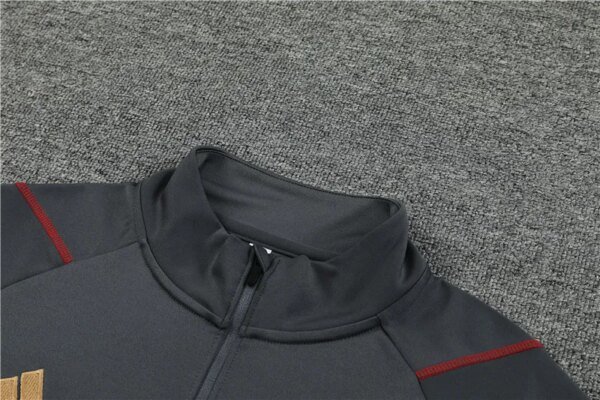 23-24 Arsenal Grey Training Suit - Image 3