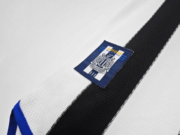 1999-2000 Newcastle United Home Retro Jersey - Image 5