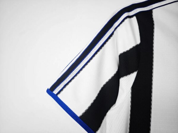 1999-2000 Newcastle United Home Retro Jersey - Image 6