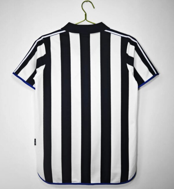 1999-2000 Newcastle United Home Retro Jersey - Image 7