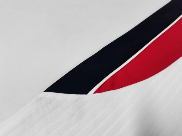 Retro 1998 England Home White Kid Kit - Image 2
