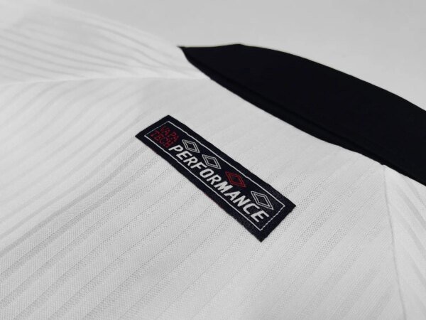 Retro 1998 England Home White Kid Kit - Image 3