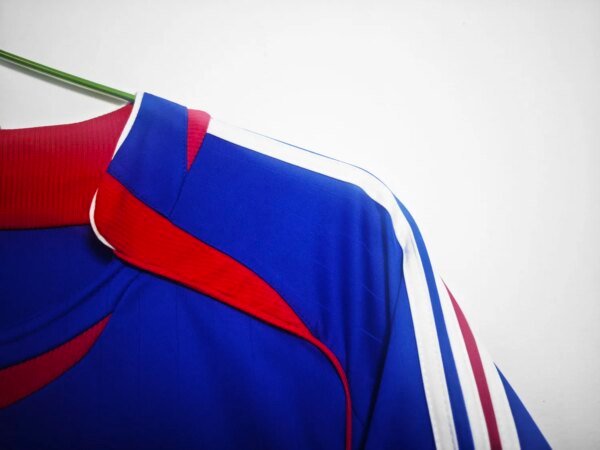 2006 France Home Retro Jersey - Image 3