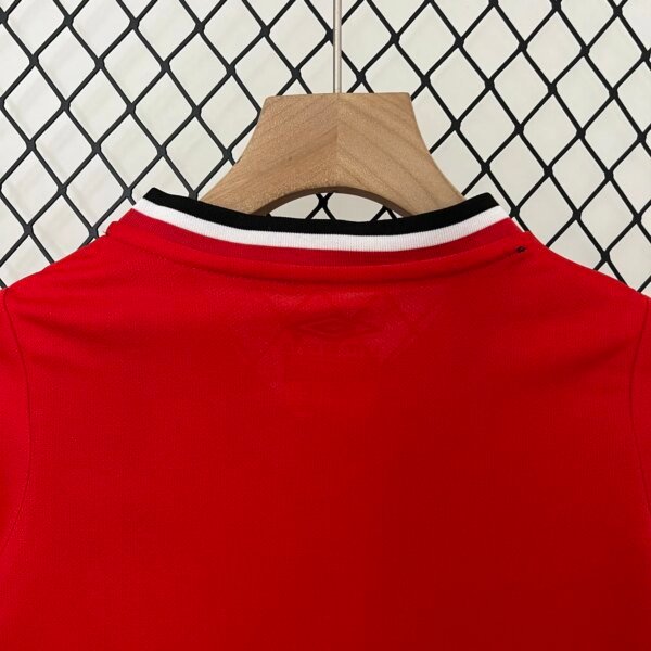 Retro 00-01 Manchester United Home Kids Kit - Image 4