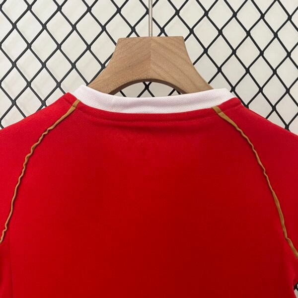 Retro 06-07 Manchester United Home Kids Kit - Image 6